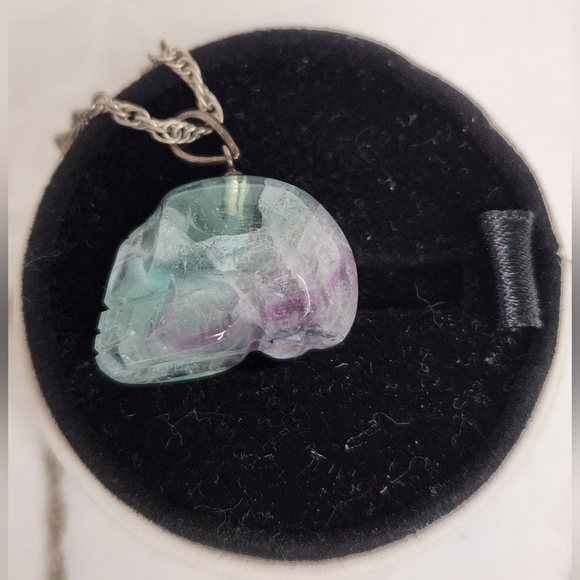 Rainbow Flourite Skull Silver Necklace - Picture 4 of 13